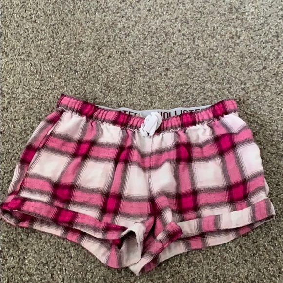 Hollister Other - Plaid pink pajama shorts